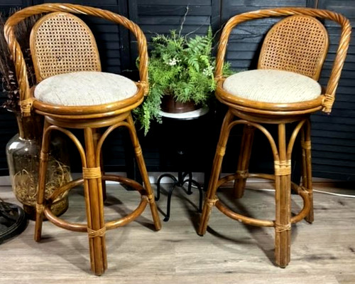 Vtg rattan bamboo swivel - swivel, bar
